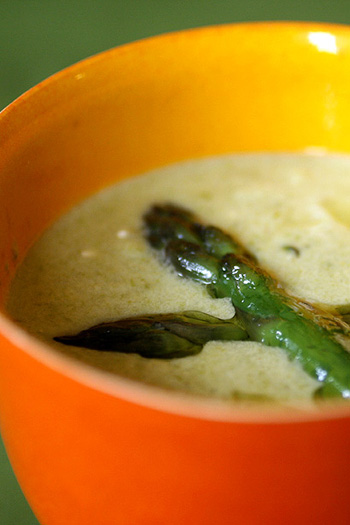 Creamy Low-fat Asparagus Soup